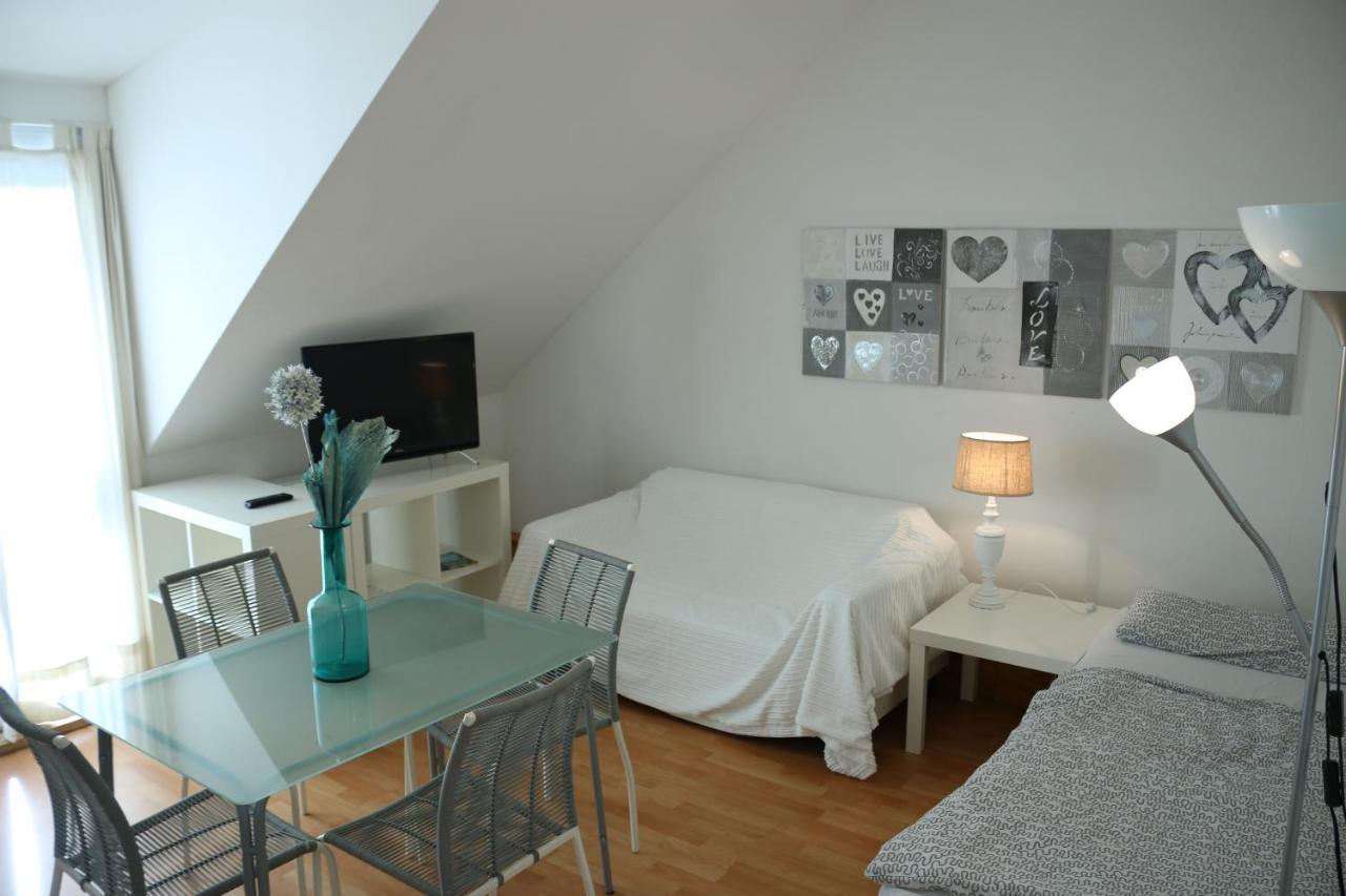 Moderne Studio Apartments Und 4 Zimmer Wohnungen In Oberhausen, Ideal Fuer Geschaeftsreisende Und Monteure エクステリア 写真
