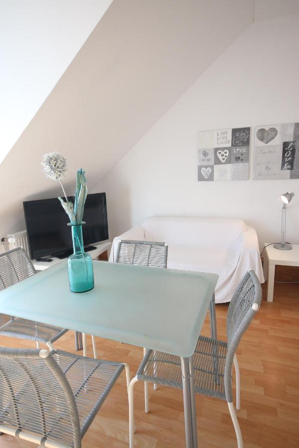 Moderne Studio Apartments Und 4 Zimmer Wohnungen In Oberhausen, Ideal Fuer Geschaeftsreisende Und Monteure エクステリア 写真
