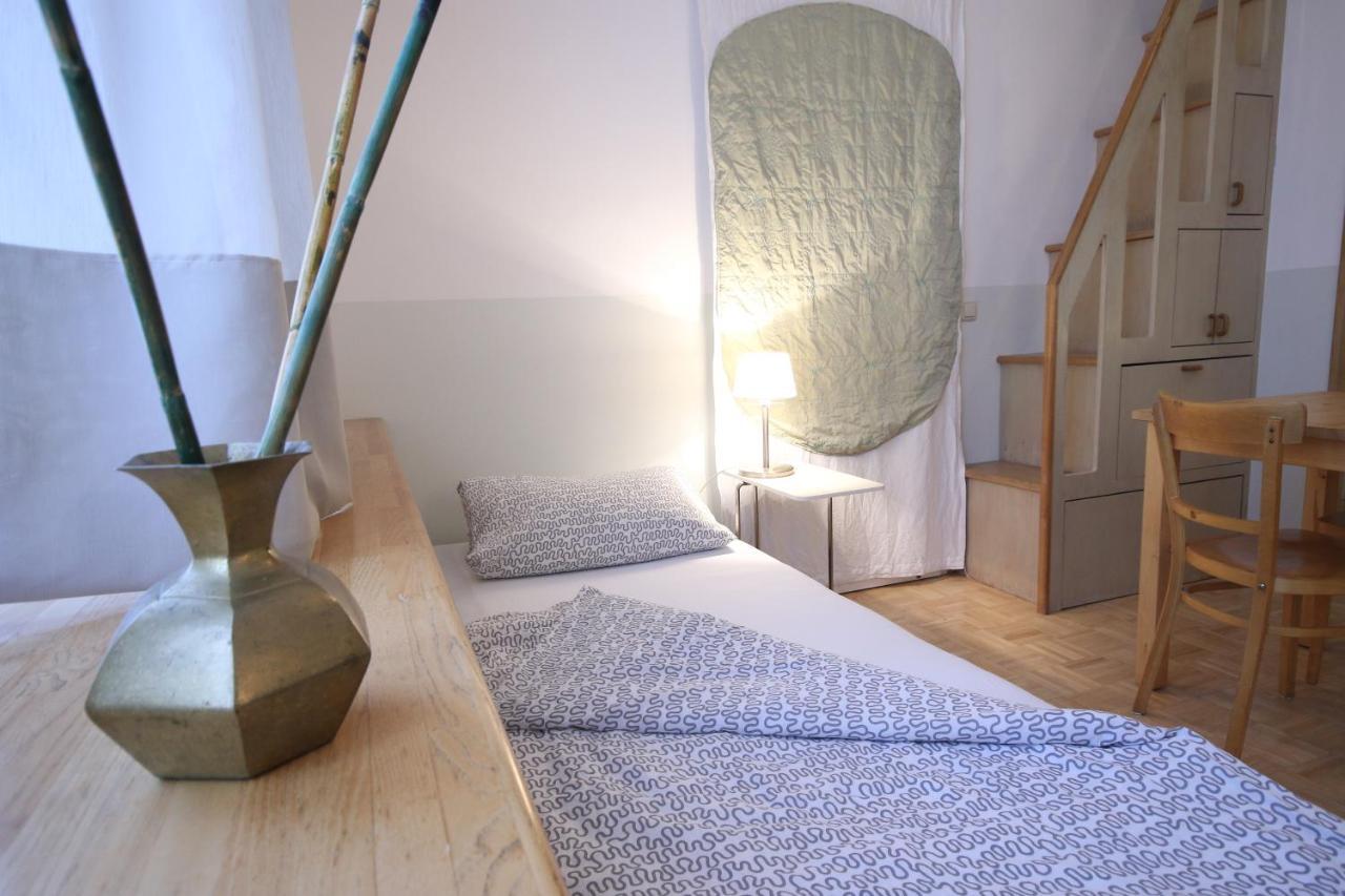 Moderne Studio Apartments Und 4 Zimmer Wohnungen In Oberhausen, Ideal Fuer Geschaeftsreisende Und Monteure エクステリア 写真