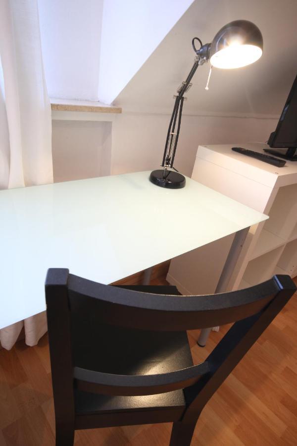 Moderne Studio Apartments Und 4 Zimmer Wohnungen In Oberhausen, Ideal Fuer Geschaeftsreisende Und Monteure エクステリア 写真