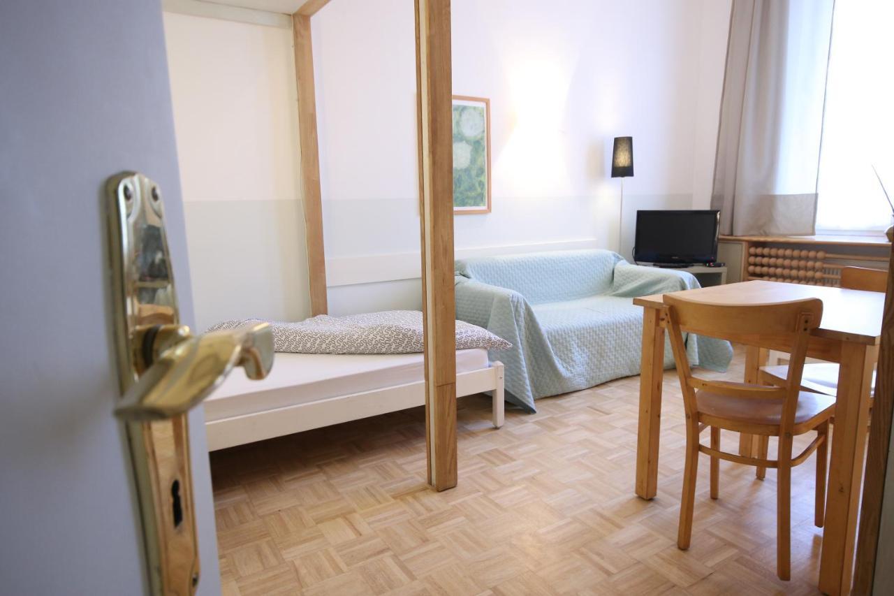 Moderne Studio Apartments Und 4 Zimmer Wohnungen In Oberhausen, Ideal Fuer Geschaeftsreisende Und Monteure エクステリア 写真