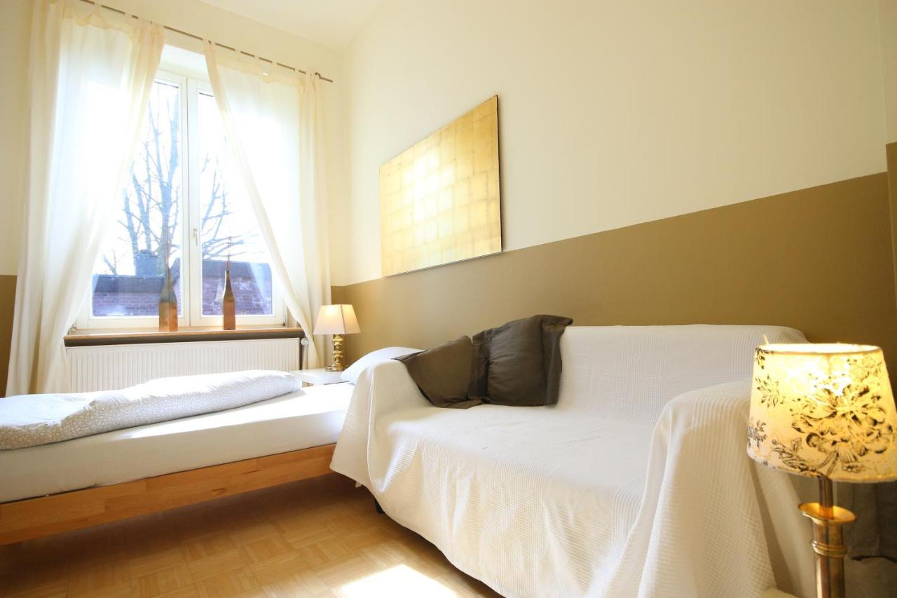 Moderne Studio Apartments Und 4 Zimmer Wohnungen In Oberhausen, Ideal Fuer Geschaeftsreisende Und Monteure エクステリア 写真